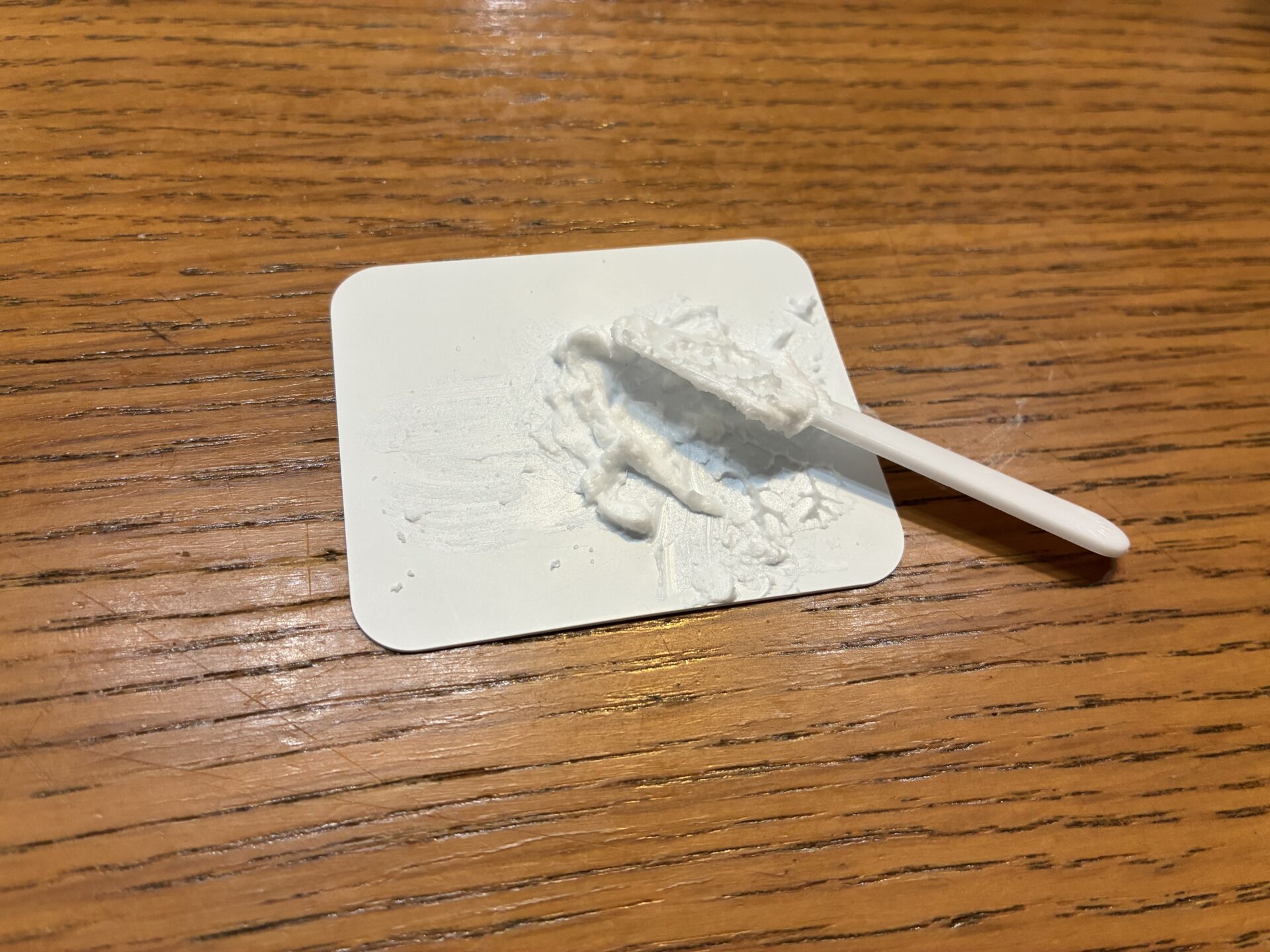 ジョレンクリームブリーチの1材と2材を混ぜたところ